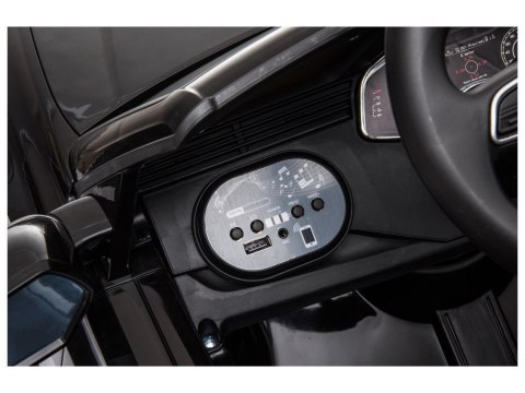 Samochód na akumulator Audi RS Q8 Światła LED MP3 Pilot Czarny